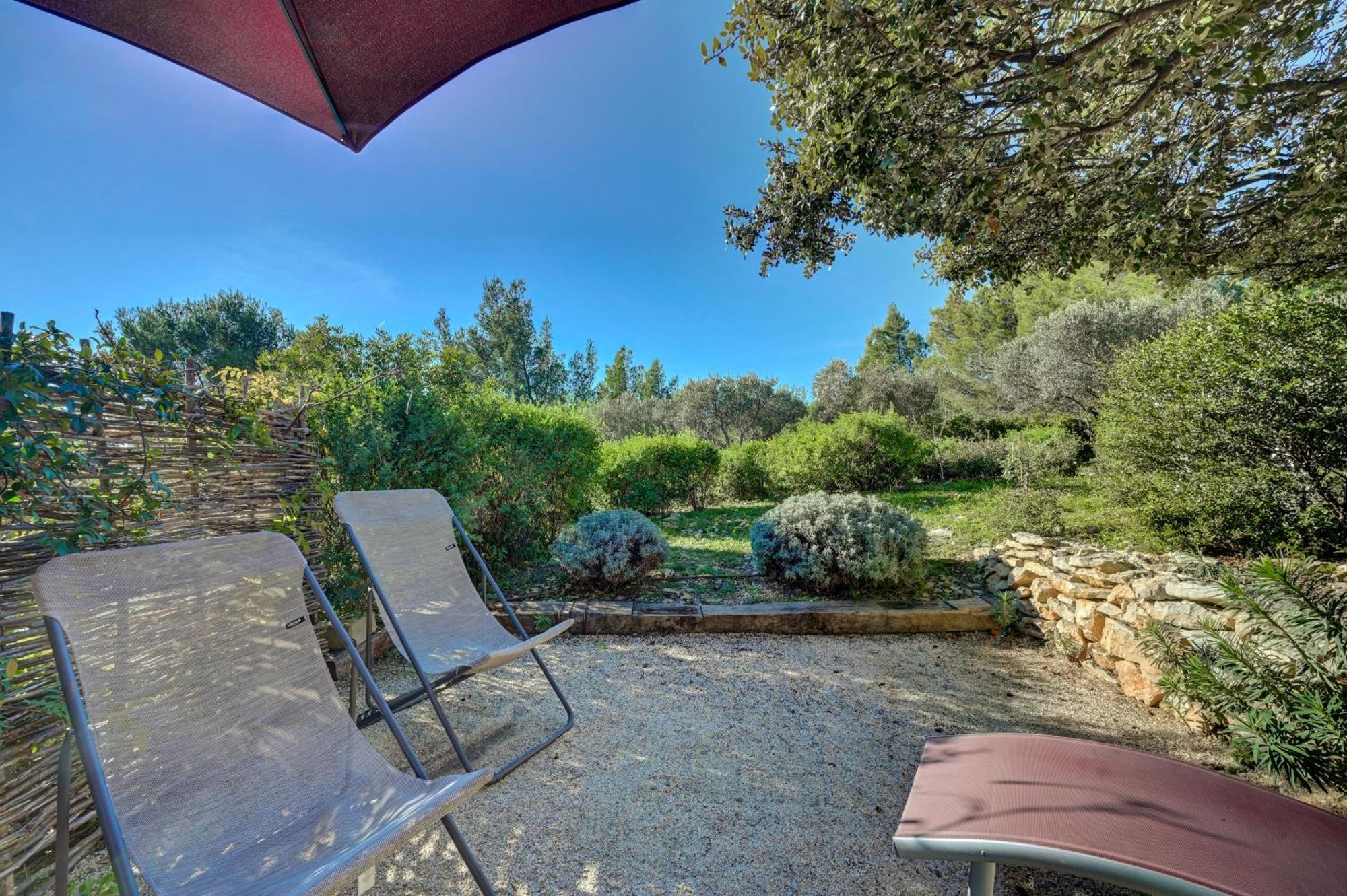 Les Garrigues De La Vallee Des Baux 파라두 외부 사진