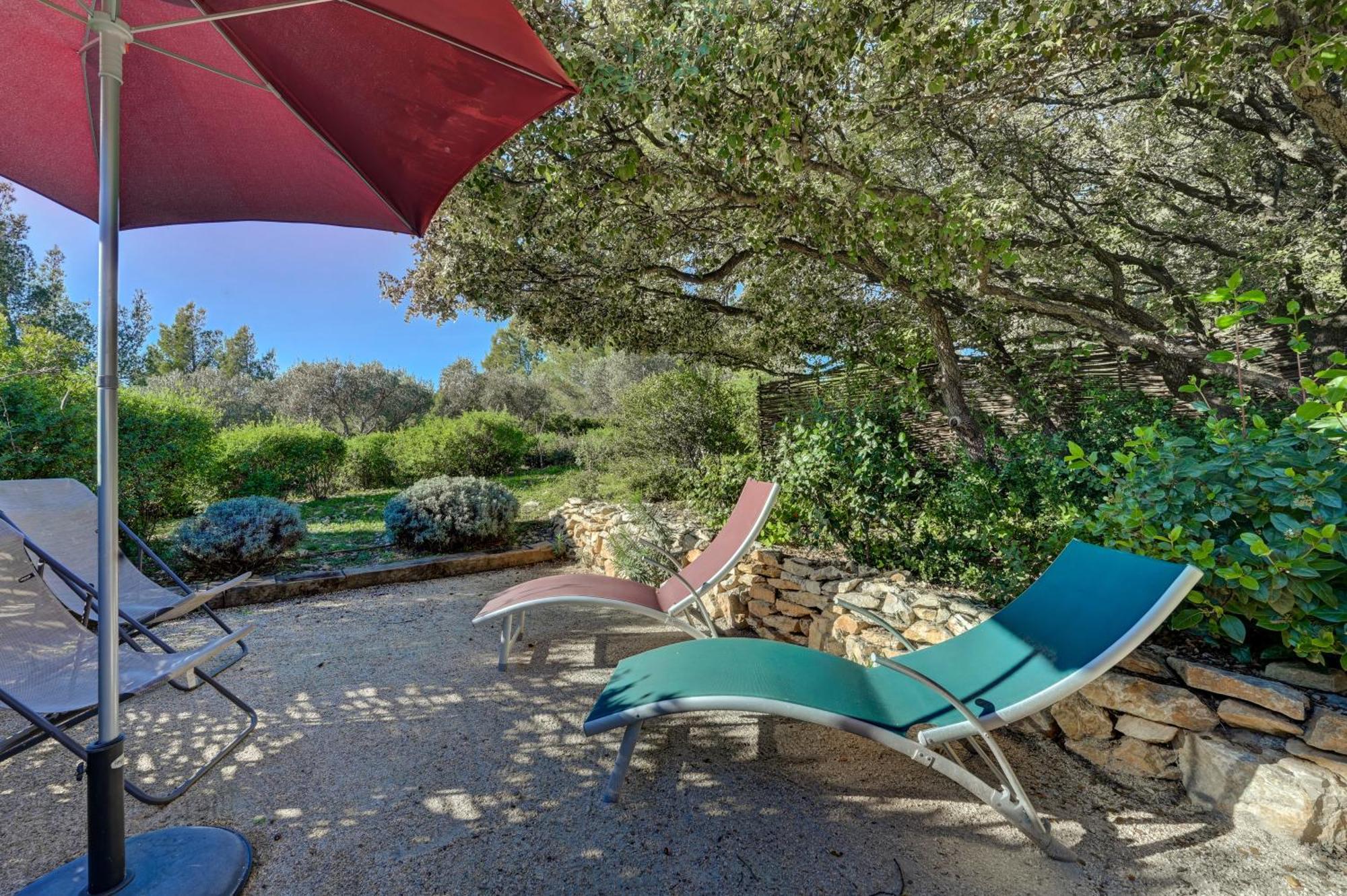Les Garrigues De La Vallee Des Baux 파라두 외부 사진