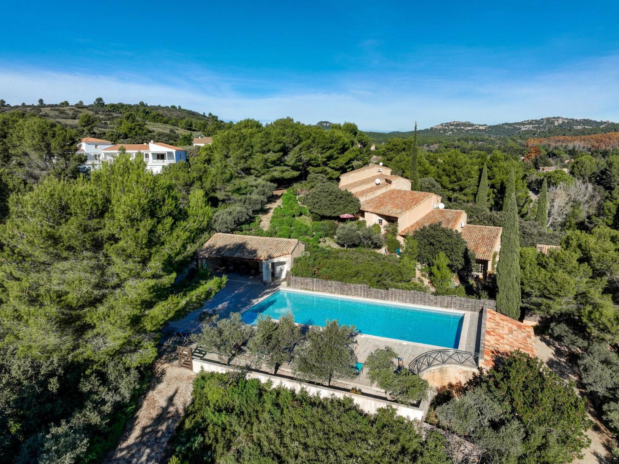 Les Garrigues De La Vallee Des Baux 파라두 외부 사진